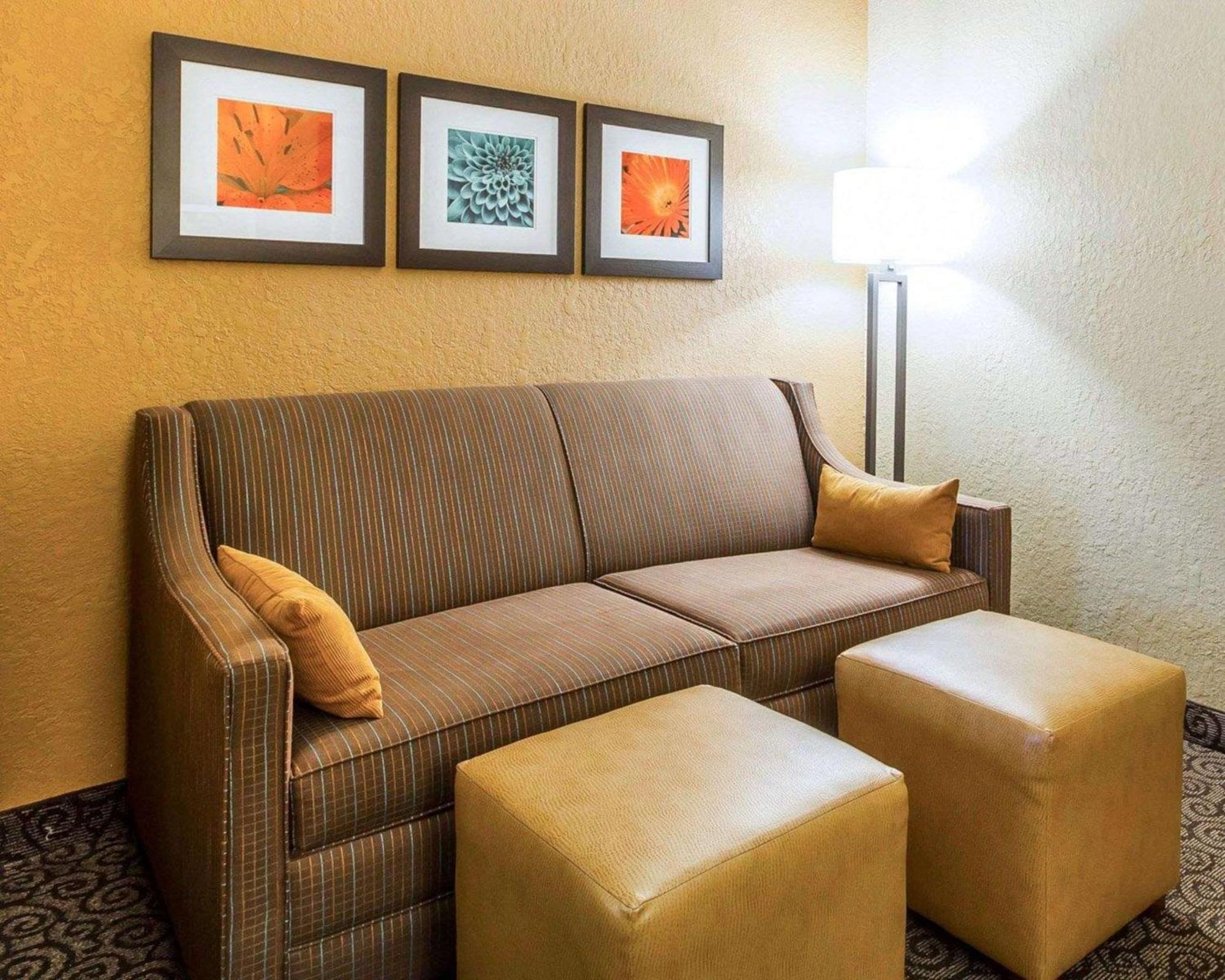Comfort Suites Ramsey Buitenkant foto